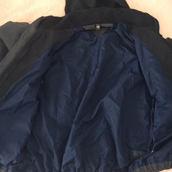 Tommy Hilfiger jacket - Picture 2 of 3